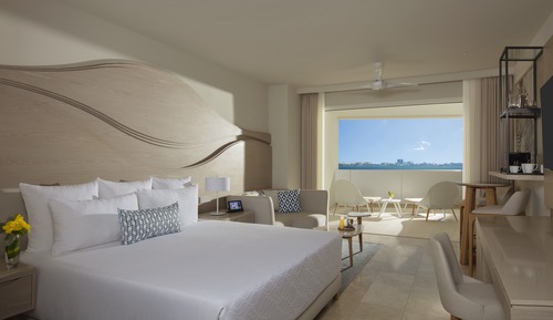 Junior Suite, 1 King Bed, Lagoon View (Allure - Live Big)