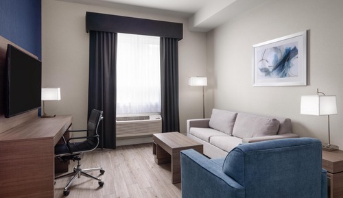 Standard Room, 2 Queen Beds, Non Smoking, Refrigerator & Microwave (Pet Friendly;with Sofabed)