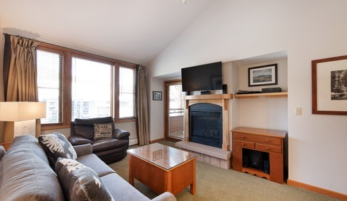 Condo, 2 Bedrooms