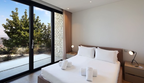 Ridge Villa