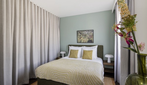 Large Studio Apartment