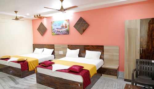 Deluxe Triple Room
