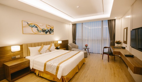 Deluxe Room, 1 Queen Bed, Garden View