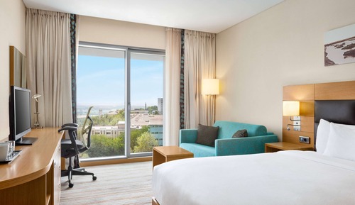 Room, 1 Queen Bed, Smoking, City View (River View)