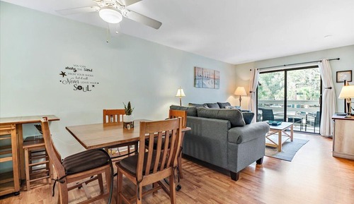 Condo (2 Bedrooms)