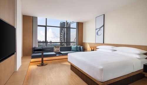 Premium Room, 1 King Bed