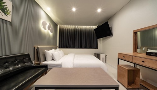 Room (Standard Room A -Early Check-in (Coup)
