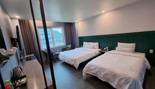 Room (Two Bedrooms)