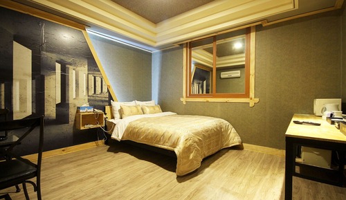 Room (Standard Room (Netflix/Inquiry For Ba)