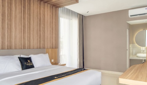 Deluxe Double Room, 1 King Bed, City View