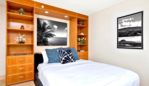 Condo (2 Bedrooms)