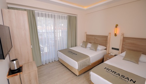 Family Triple Room, 1 Bedroom, Non Smoking, Sea View