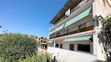 Apartment (Kaza - 50m from the beach with parkin)