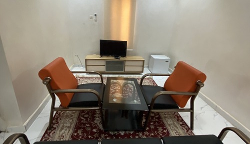 Junior Studio, Connecting Rooms