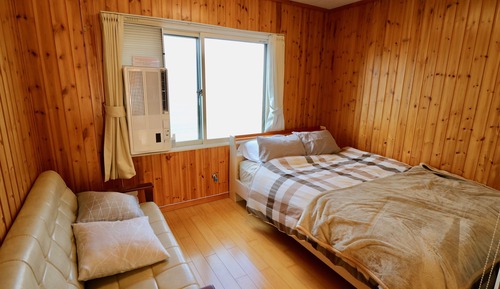 Double or Twin Room (C303)