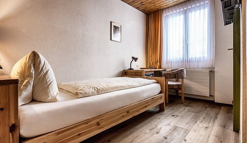Standard Single Room