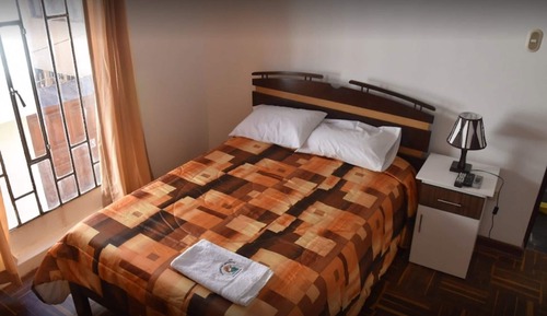 House, 5 Bedrooms