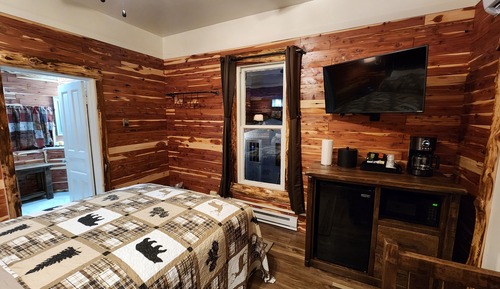 Deluxe Room, 1 Queen Bed, Non Smoking