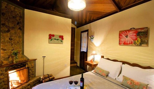 Romantic Double Room (Chalé Passarinho)