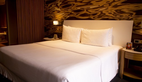 Deluxe Room, 1 King Bed