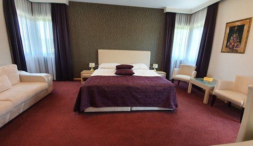 Deluxe Double Room, Multiple Beds, Balcony, City View