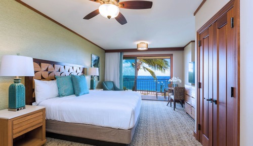 Studio, 1 King Bed with Sofa bed, Transfer Shower (Mobility/HearingAccess, Coastline Vie)
