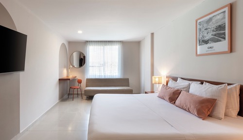 Superior Room, 1 King Bed