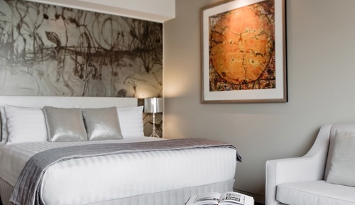Room, 2 Bedrooms