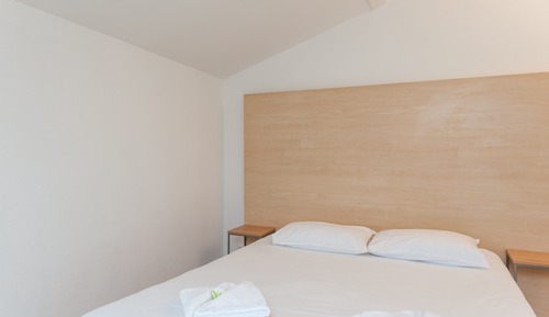 Studio (2 Adults + 2 Children)