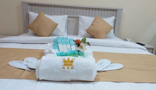 Superior Studio, 1 King Bed