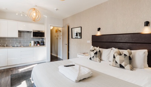 Signature Suite, Non Smoking, Kitchenette