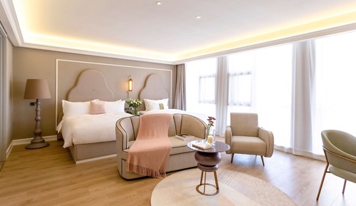 Family Room, 2 Double Beds (Classic)
