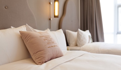 Standard Room, 1 King Bed