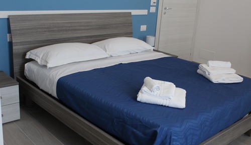 Studio (up to 2 people)