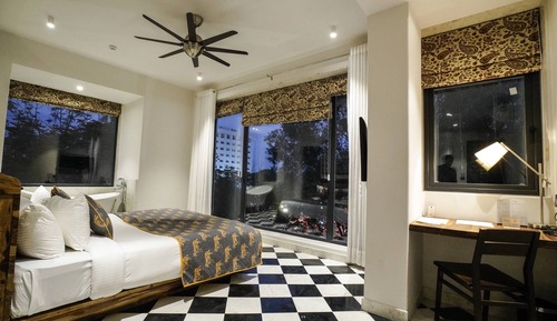 Premier Nest Suite