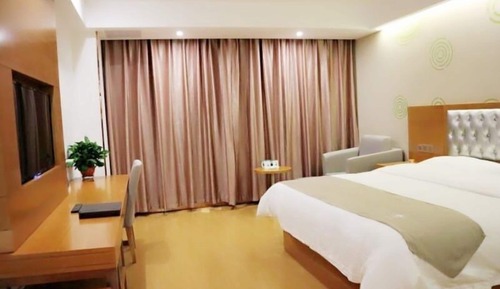 Superior Room, 1 King Bed