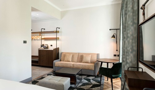 Junior Suite, 1 King Bed with Sofa bed