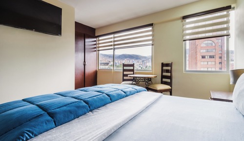 Junior Room, City View