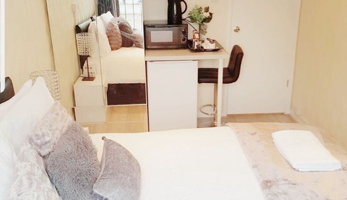 Classic Double or Twin Room, Shared Bathroom