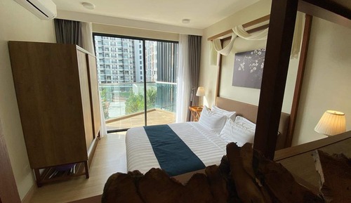 Deluxe Studio, Balcony
