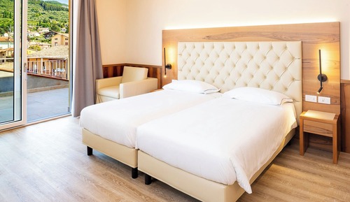 Superior Double Room, Balcony