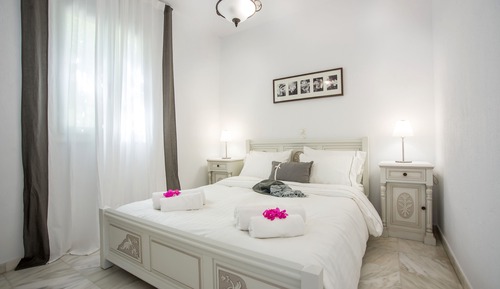Suite, Partial Sea View