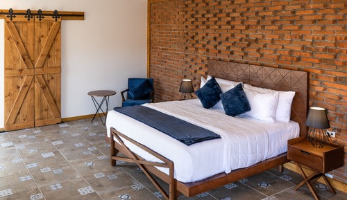 Deluxe Single Room, 1 King Bed, Garden View