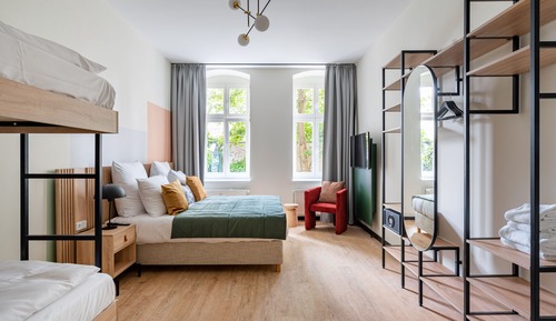 1 Bedroom Apartment with Bunk Bed