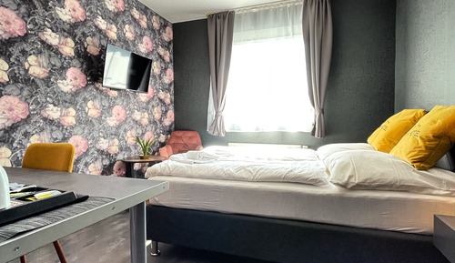 Classic Double Room