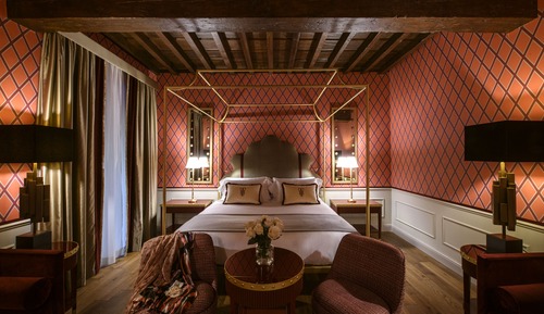 Suite, 1 King Bed