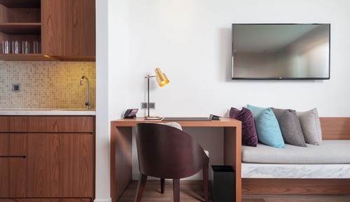 Studio Twin Room with Balcony