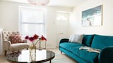 House (3 Bedrooms)