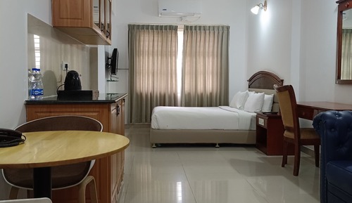 Studio Apartment