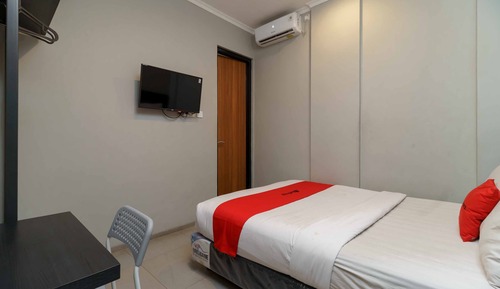 Double Room (Reddoorz)